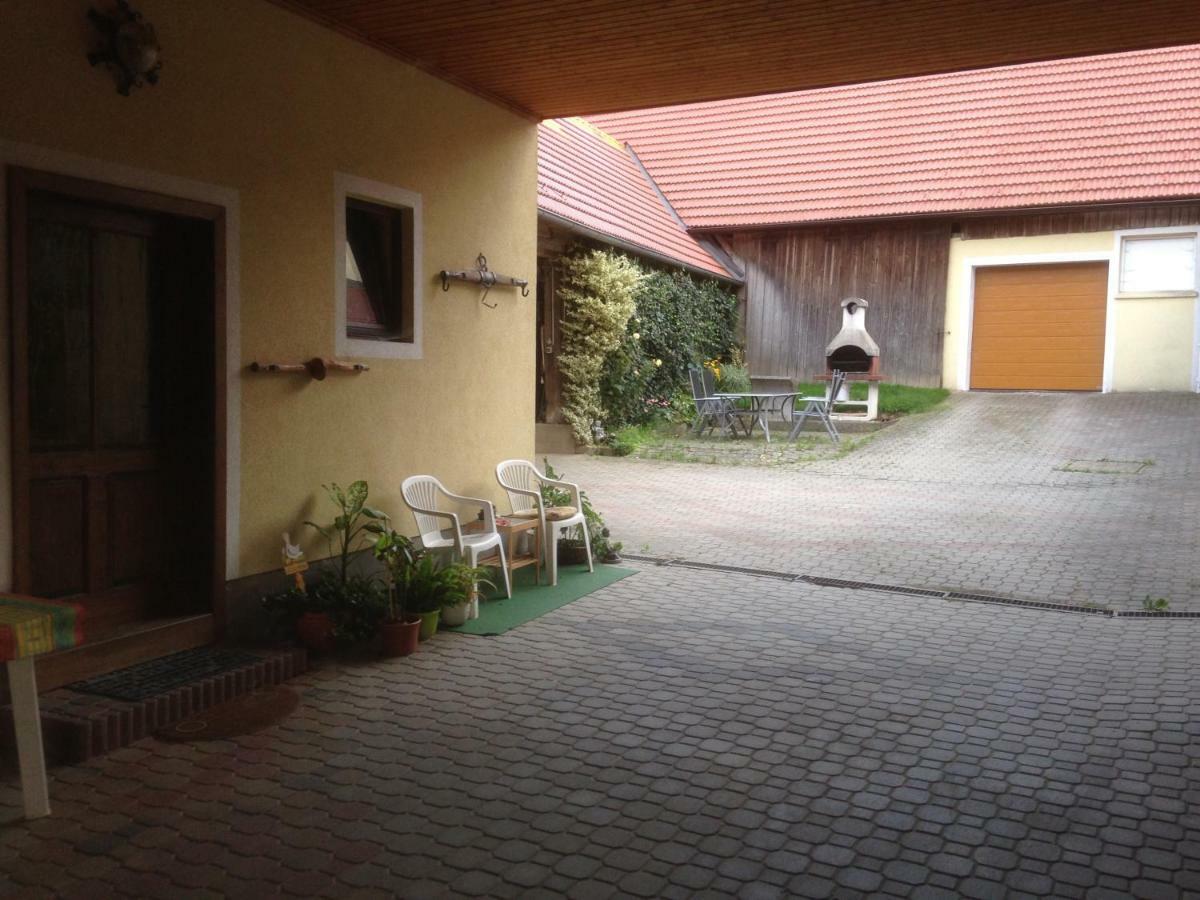 Amstetter'S Ferienwohnung Waldenstein  Exteriör bild